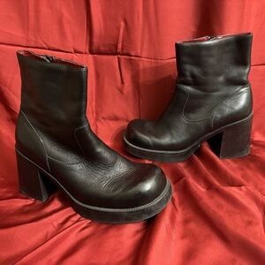 Vintage y2k gothic chunky black American Eagle Farley genuine leather boots